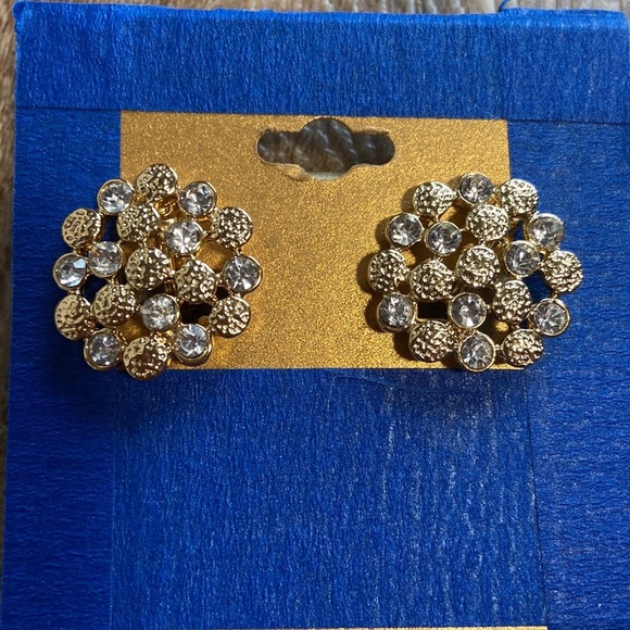 Gold Tone and Glass Clip On Earrings - Picture 3 of 8